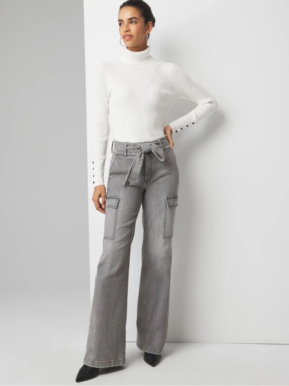 White House Black Market Extra High-Rise Utility Cargo Wide Leg Jeans Size 6